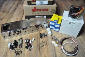 Two Stroke tube Amplifier Kit with Jensen Speakers